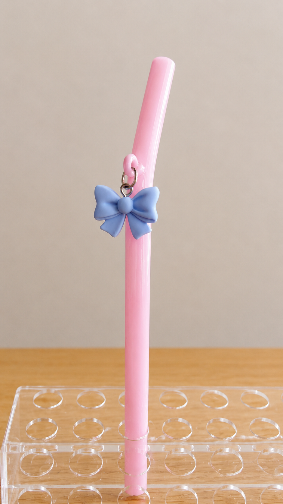 Bow sips